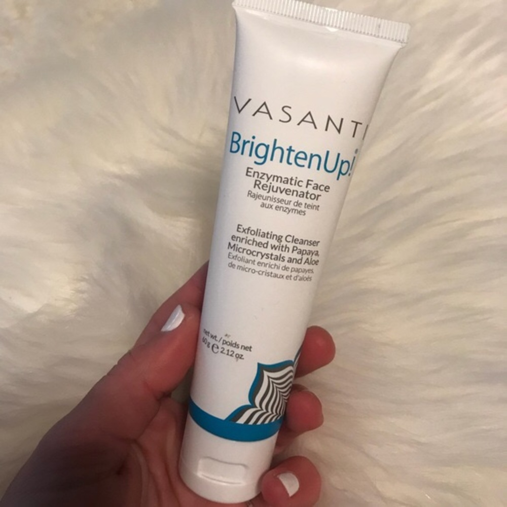 Vasant brighten up enzymatic face rejuvenator